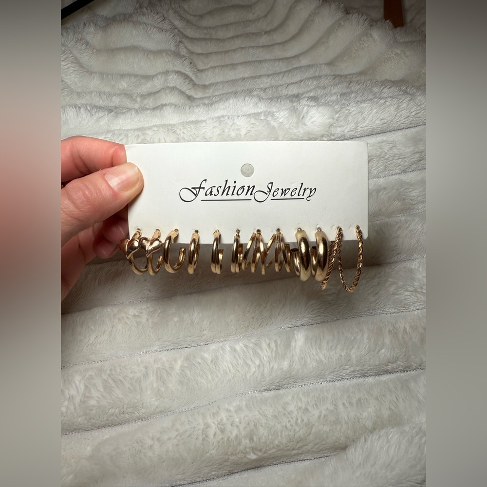 Gold Hoop Earrings Set